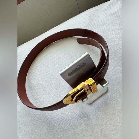Firm price🔥LV womens Belt (110 or 44 size) - Picture 4 of 17